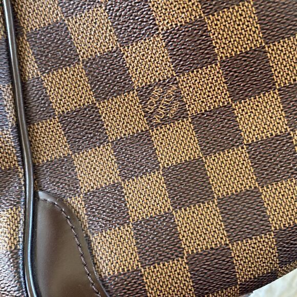 LOUIS VUITTON Authenticated Damier Ebene Verona MM Bag - Picture 10 of 16